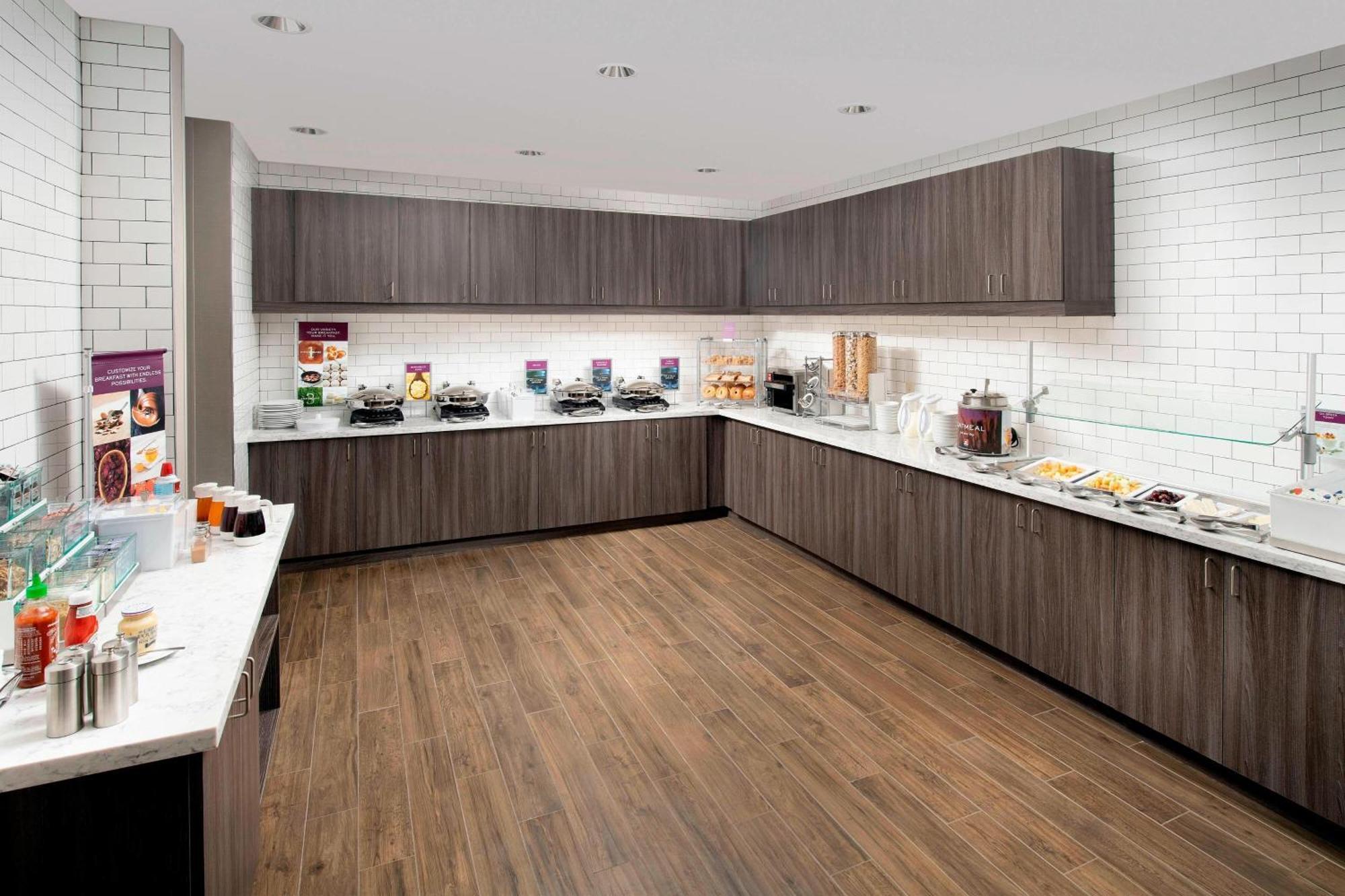 Residence Inn By Marriott Denver Airport/Convention Center Ресторан фото